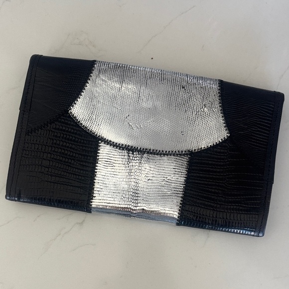 Vintage Carlos Falchi Elegant Black and Silver Clutch - Picture 3 of 4